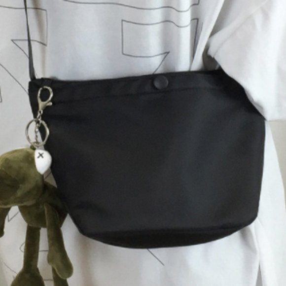 Casual portable messenger bag